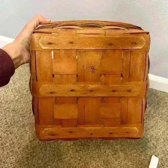 Vintage Longaberger basket square vintage 12”x12” approximately - Picture 7 of 8